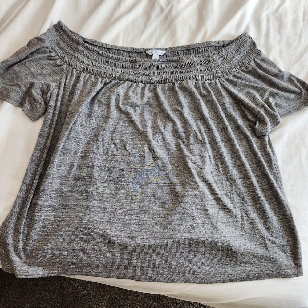 JC Penney Boutique off-shoulder short sleeve